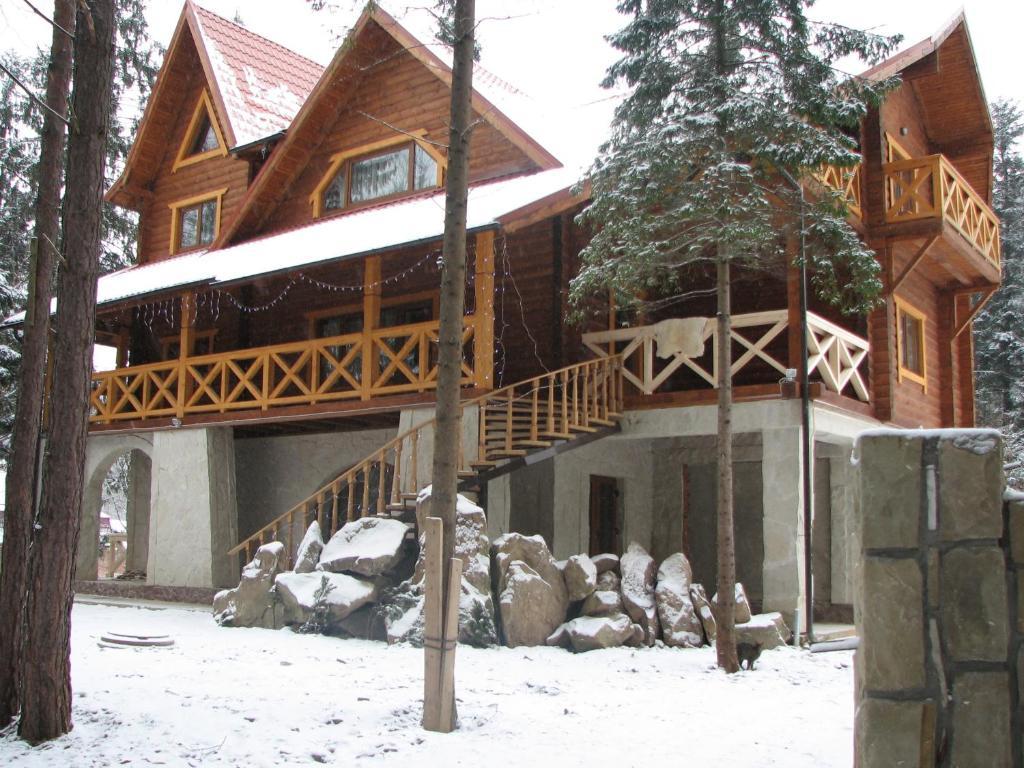 Hotel On Dovbush Path Jaremcze Zewnętrze zdjęcie